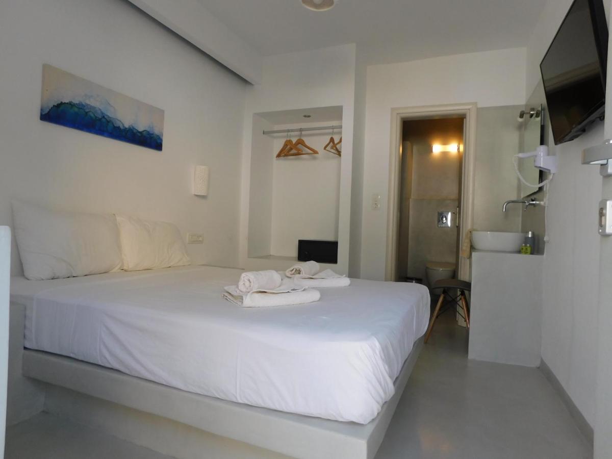 Fira Getaway - Economy Basement Rooms Exterior photo